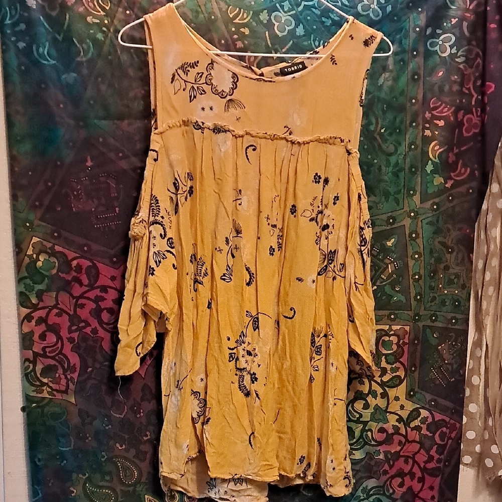 Torrid Mustard Floral Tunic Top